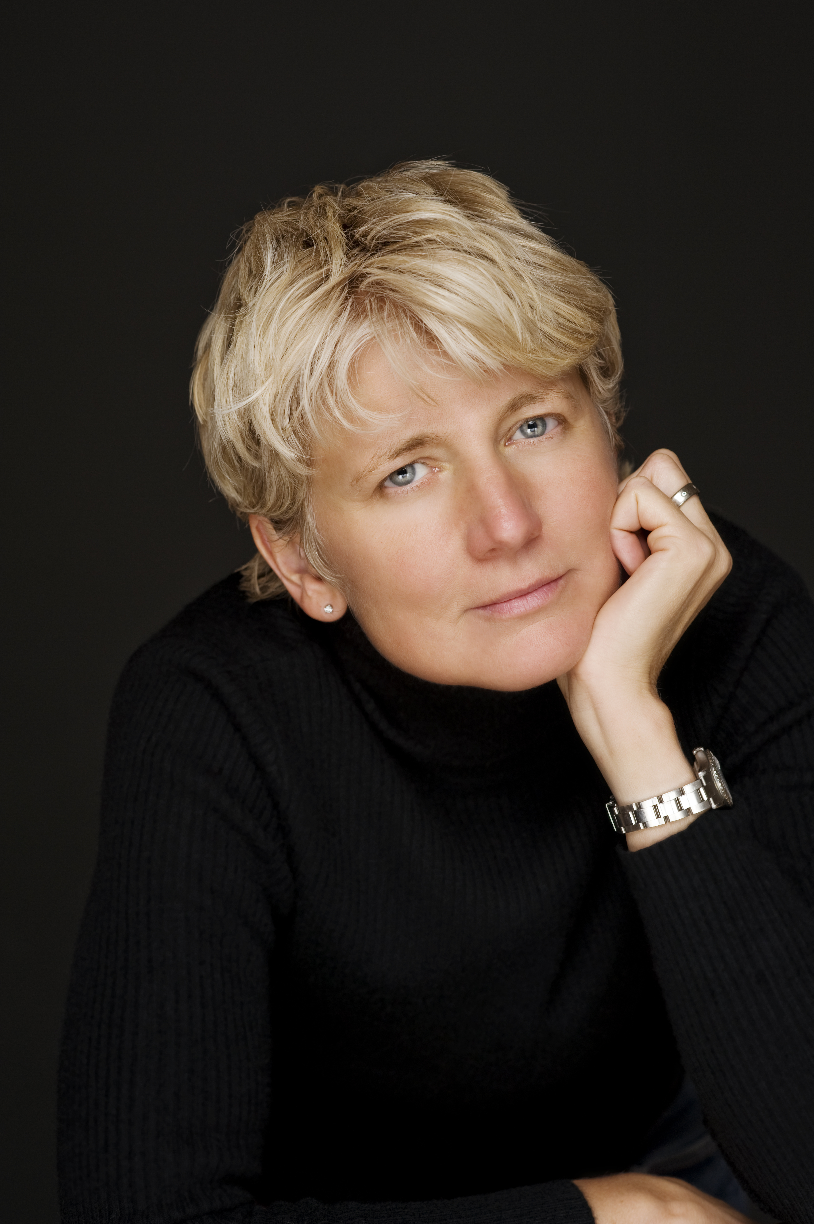 03565 jennifer Hayes portrait by Kelly Stremmel copy