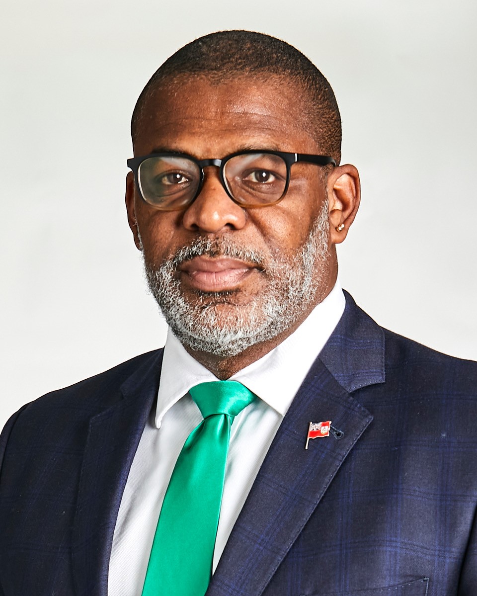 Minister Roban photp